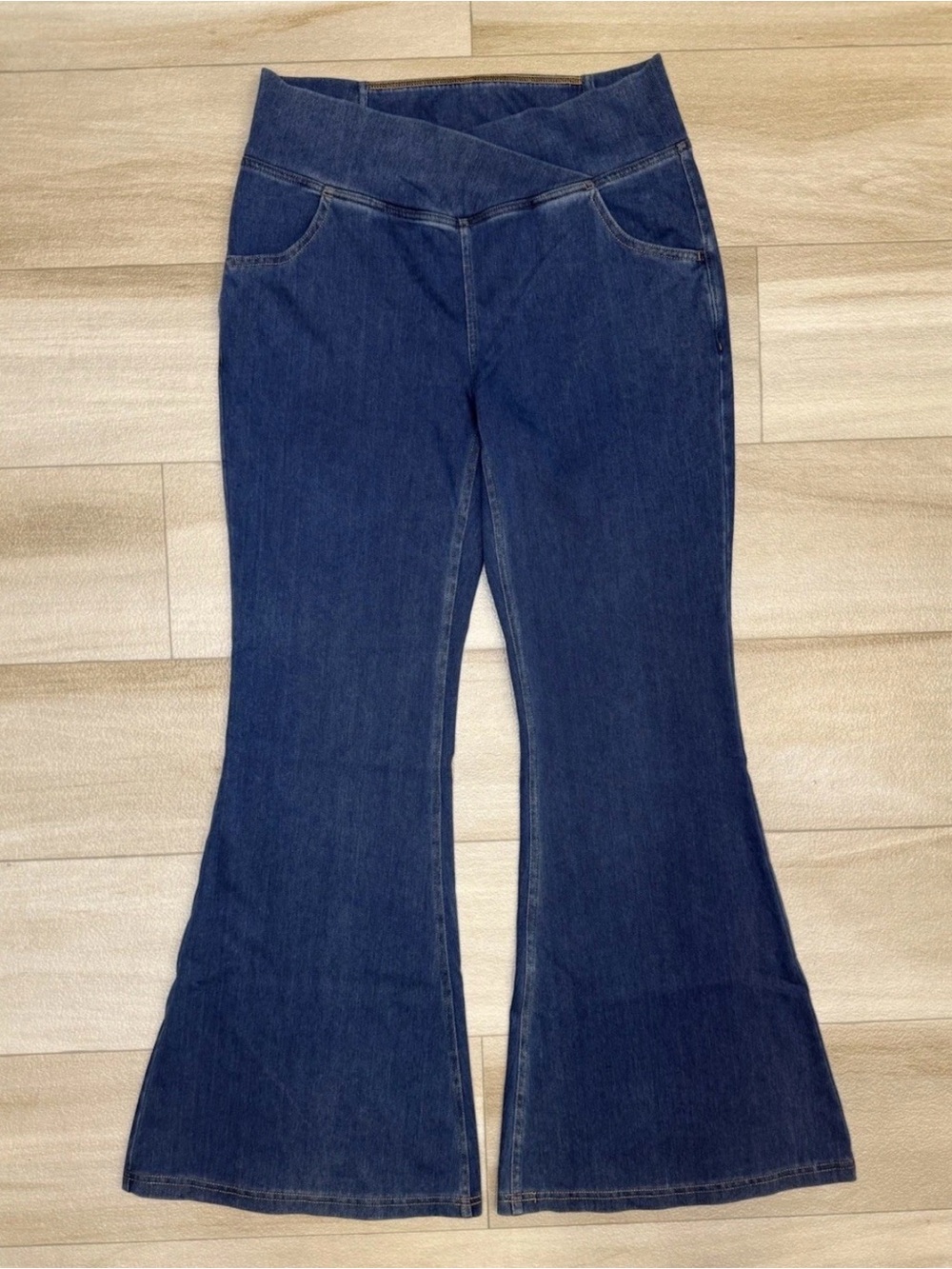 Halara Flex™ V-Cut Waist Blue Wash Flared
Stretch Jeans Pockets Women's 29 x30